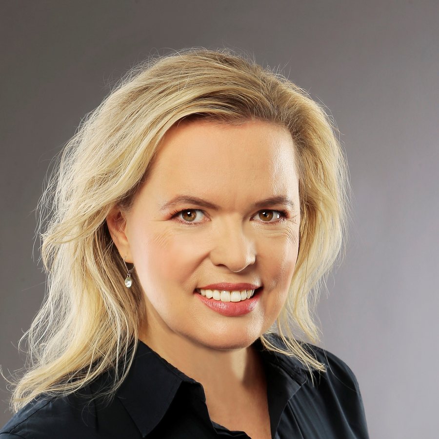 Adriana Jahňáková — portrait.